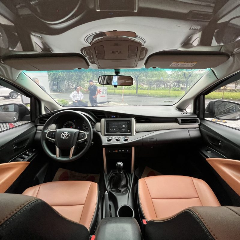 Toyota Innova E 2020 form mới giá tốt còn thương lượng