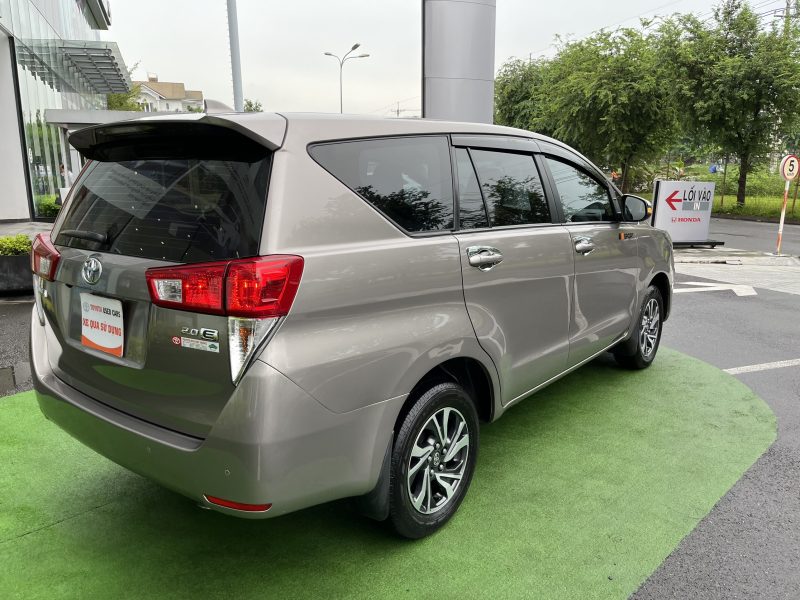 Toyota Innova E 2020 form mới giá tốt còn thương lượng