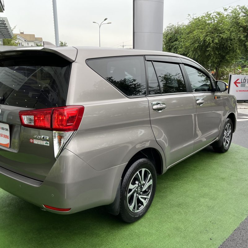 Toyota Innova E 2020 form mới giá tốt còn thương lượng