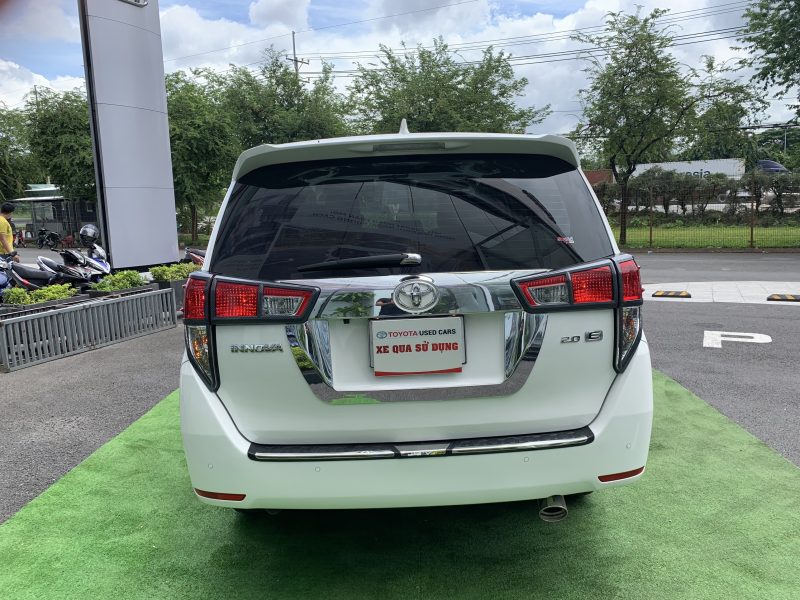 Toyota Innova 2.0E số sàn 2021 siêu lướt