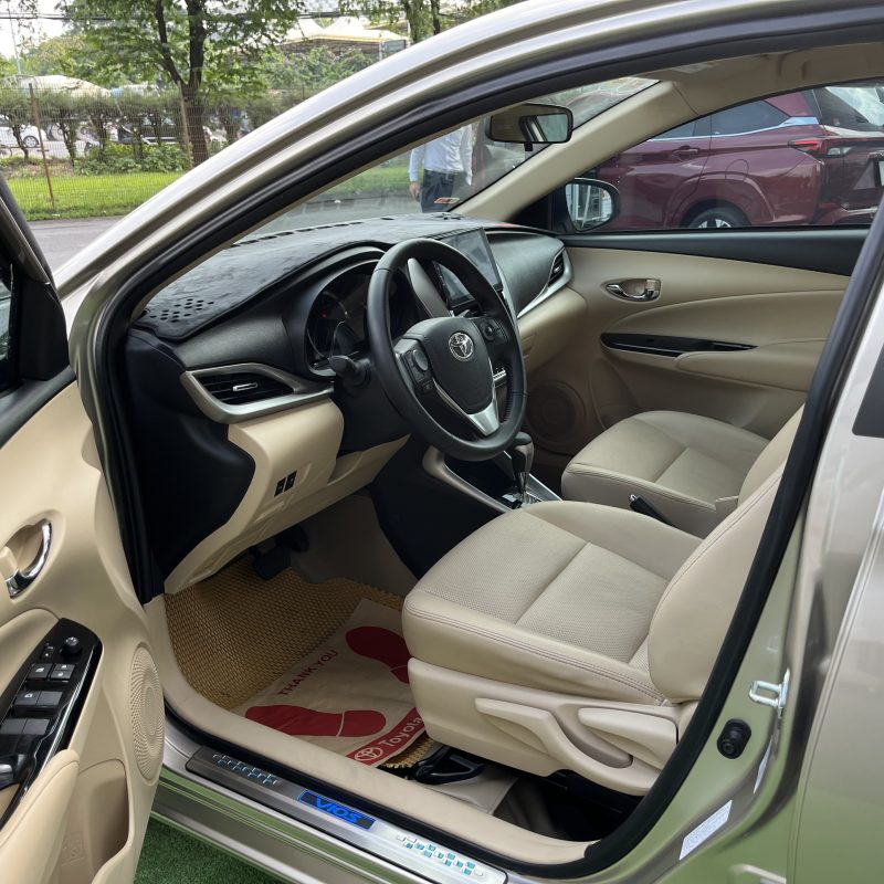 Toyota Vios G 2020 màu vàng cát giá tốt