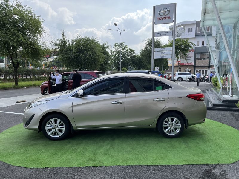 Toyota Vios G 2020 màu vàng cát giá tốt