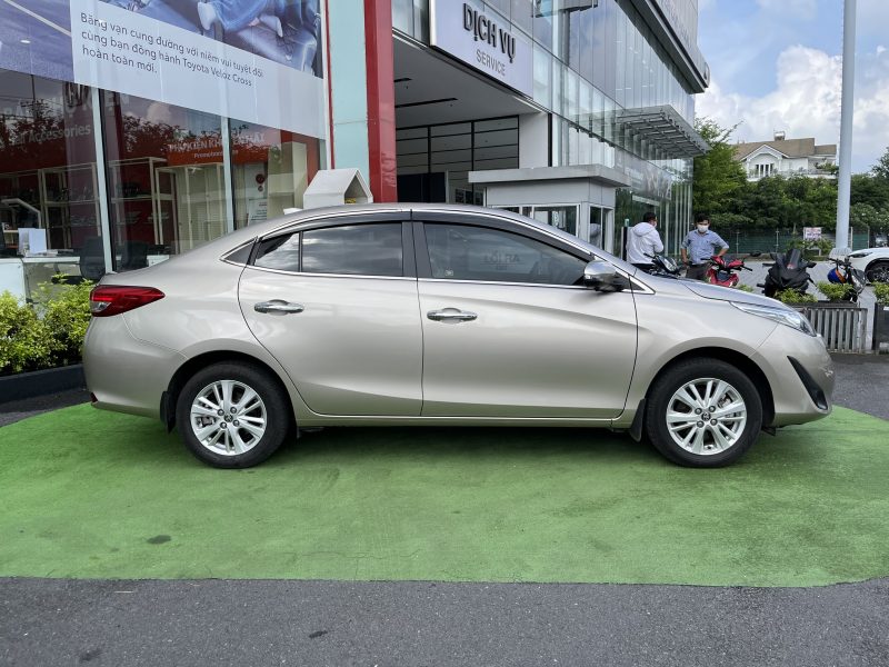 Toyota Vios G 2020 màu vàng cát giá tốt