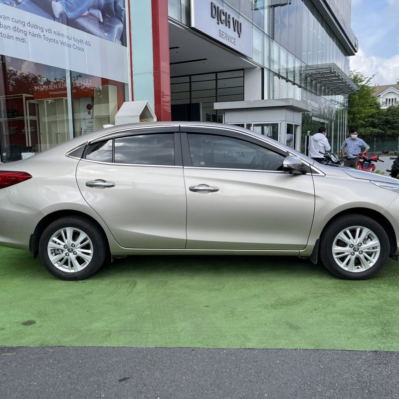 Toyota Vios G 2020 màu vàng cát giá tốt