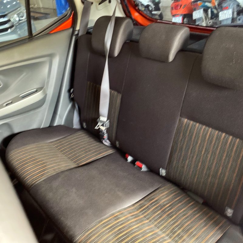 Toyota Wigo AT màu cam 2018 biển Sài Gòn giá tốt