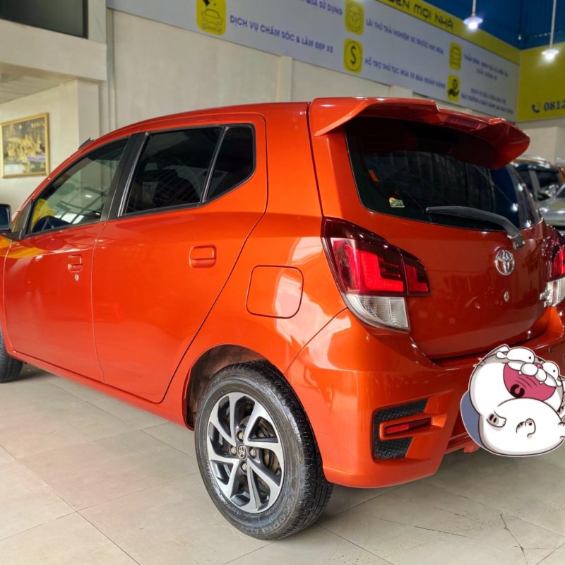 Toyota Wigo AT màu cam 2018 biển Sài Gòn giá tốt