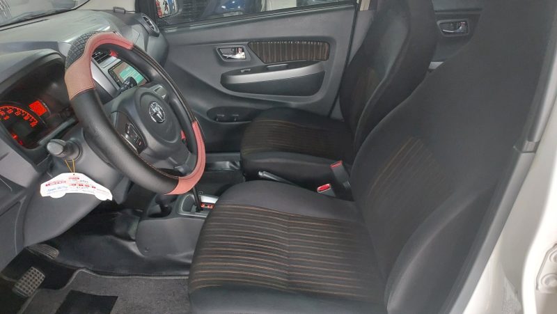 Toyota Wigo 1.2AT 2019 màu trắng xe gia đình giá tốt