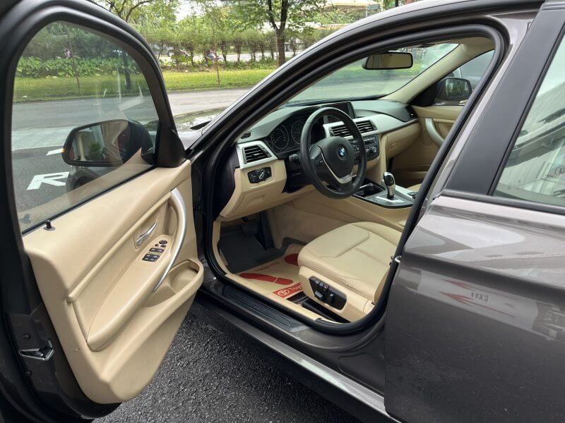BMW 328i đời 2013 giá rẻ xe chất