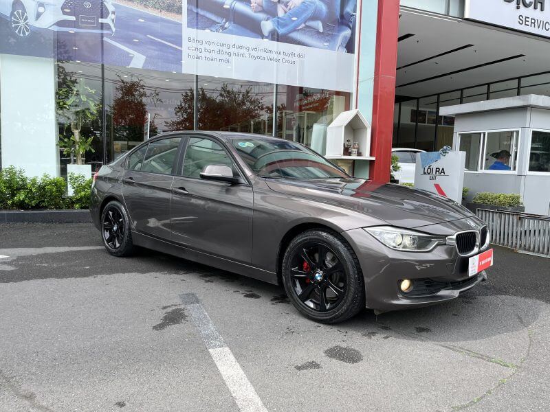 BMW 328i đời 2013 giá rẻ xe chất