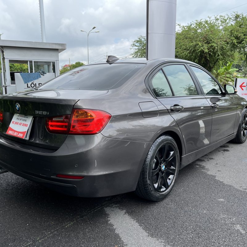 BMW 328i đời 2013 giá rẻ xe chất