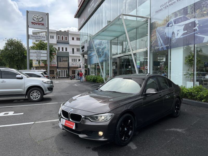 BMW 328i đời 2013 giá rẻ xe chất