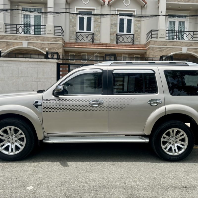 Ford Everest số tự động 2013 giá tốt