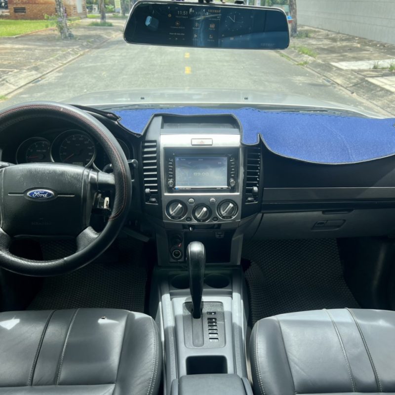 Ford Everest số tự động 2013 giá tốt