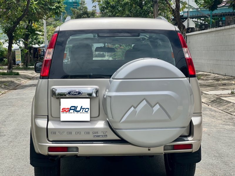 Ford Everest số tự động 2013 giá tốt