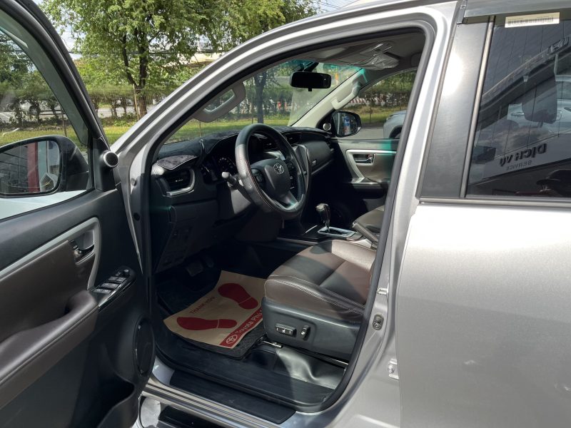Fortuner máy xăng số tự động 2019 siêu lướt giá tốt