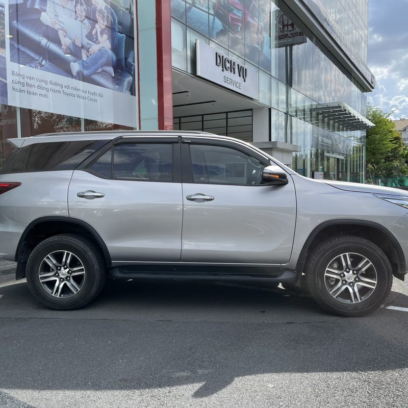 Fortuner máy xăng số tự động 2019 siêu lướt giá tốt