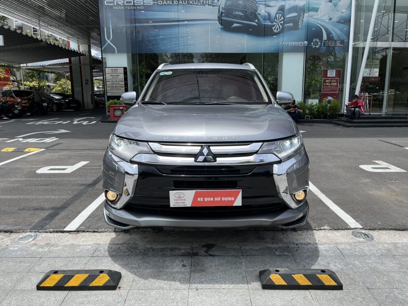 Mitsubishi Outlander Premium cũ 2018 giá tốt