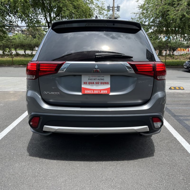 Mitsubishi Outlander Premium cũ 2018 giá tốt