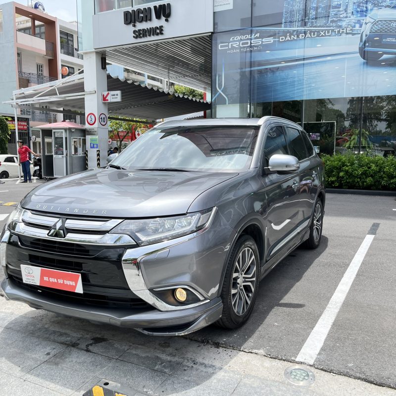 Mitsubishi Outlander Premium cũ 2018 giá tốt