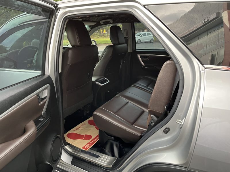 Toyota Fortuner máy dầu số tự động 2018 giá tốt