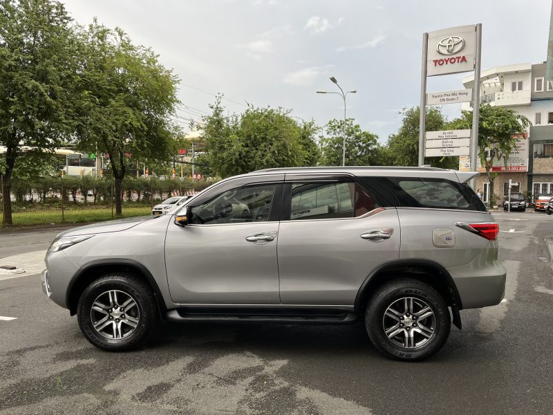 Toyota Fortuner máy dầu số tự động 2018 giá tốt