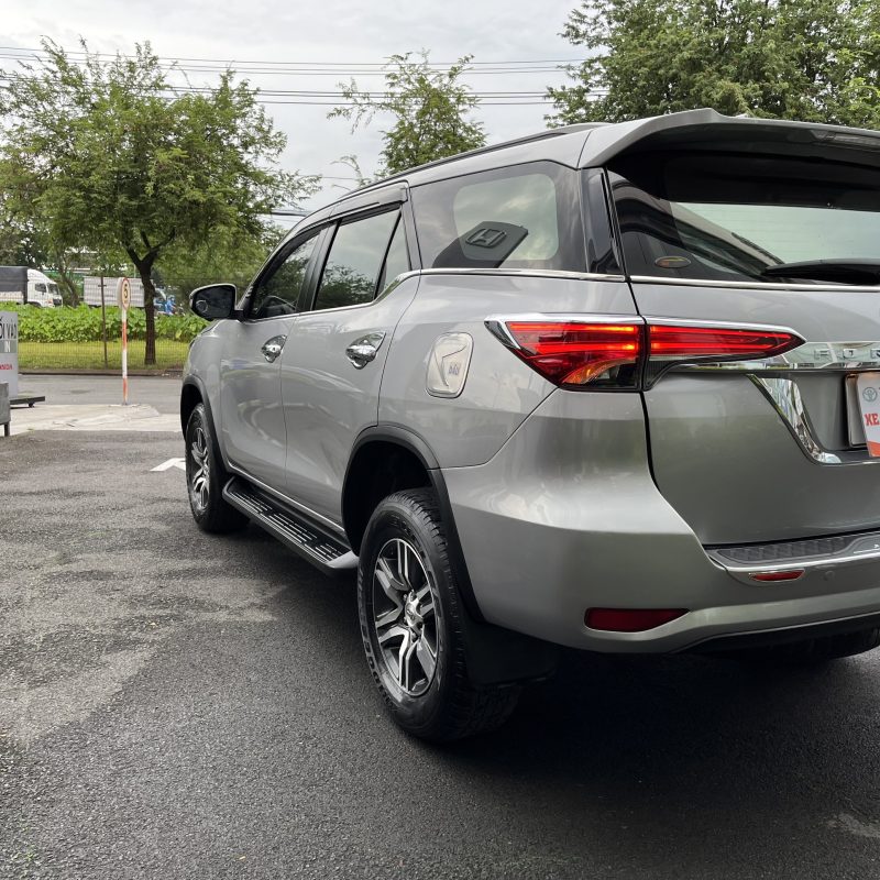 Toyota Fortuner máy dầu số tự động 2018 giá tốt