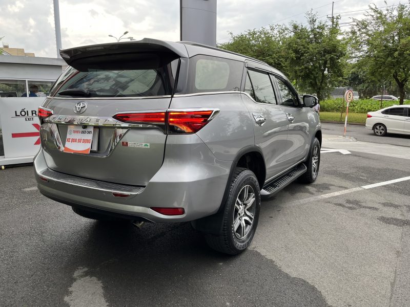 Toyota Fortuner máy dầu số tự động 2018 giá tốt