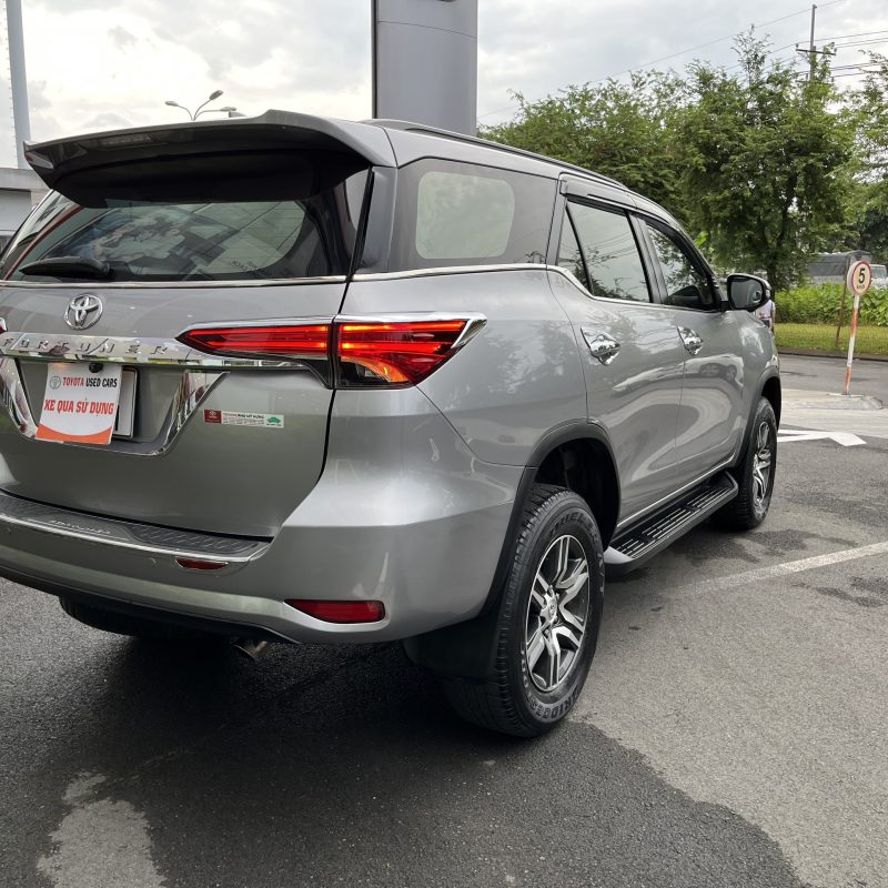 Toyota Fortuner máy dầu số tự động 2018 giá tốt