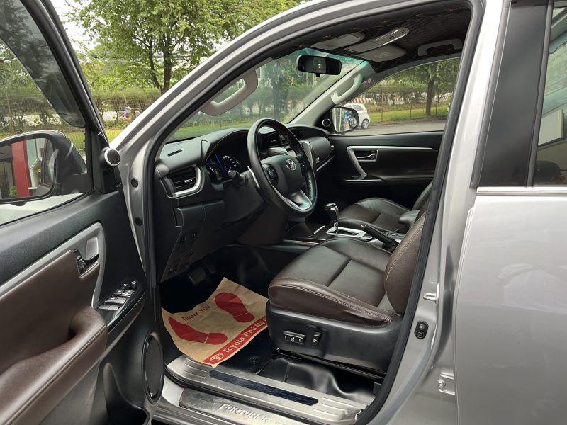 Toyota Fortuner máy dầu số tự động 2018 giá tốt