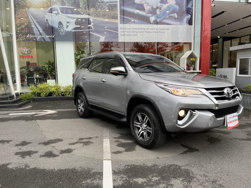 Toyota Fortuner máy dầu số tự động 2018 giá tốt