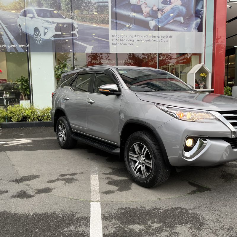 Toyota Fortuner máy dầu số tự động 2018 giá tốt