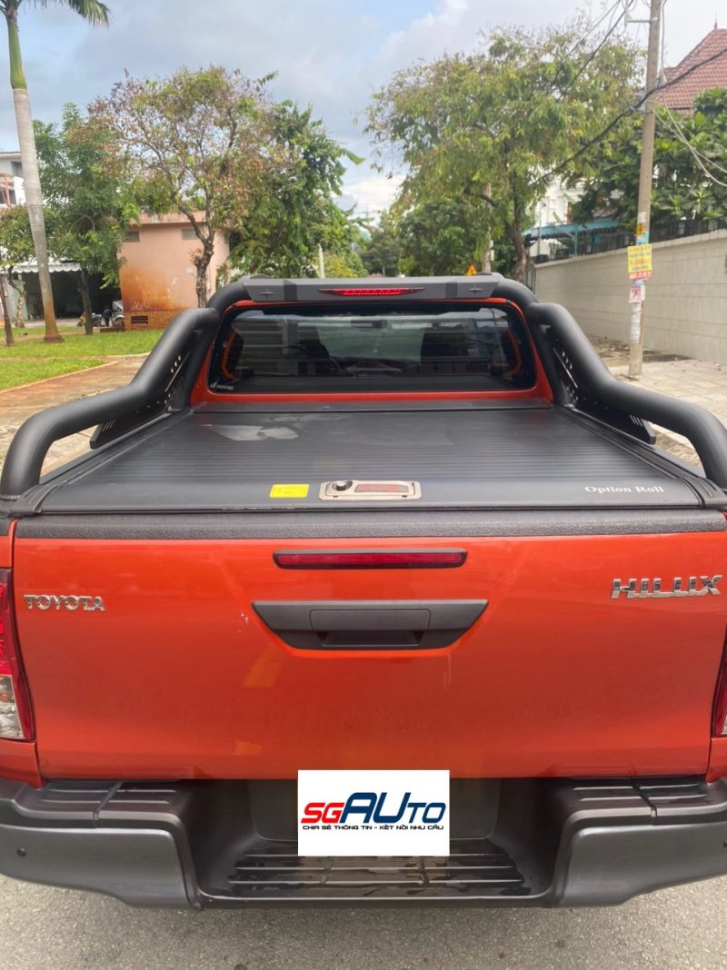 Toyota Hilux số sàn 2021 xe lướt giá tốt