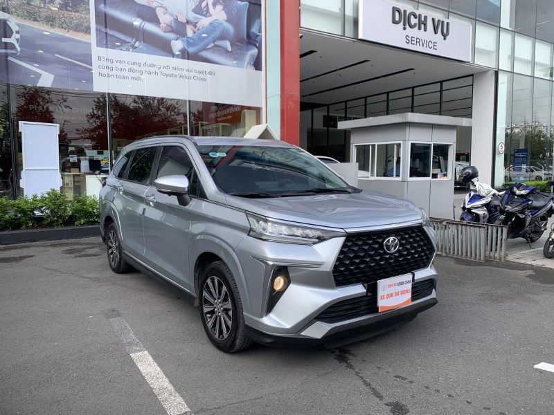 Toyota Veloz Cross 1.5 CVT siêu lướt giá tốt