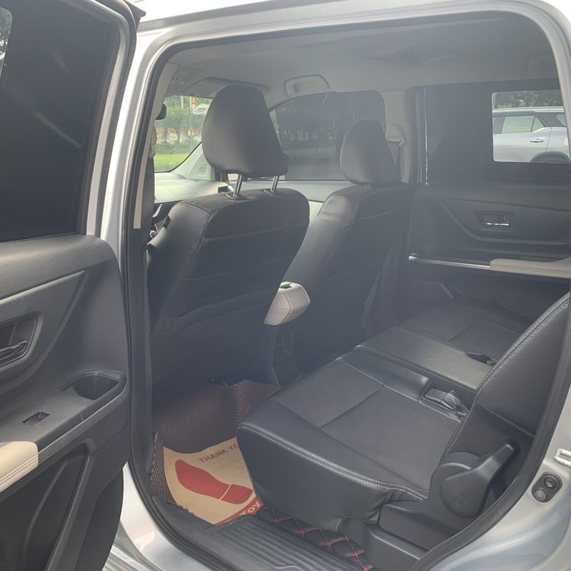 Toyota Veloz Cross 1.5 CVT siêu lướt giá tốt
