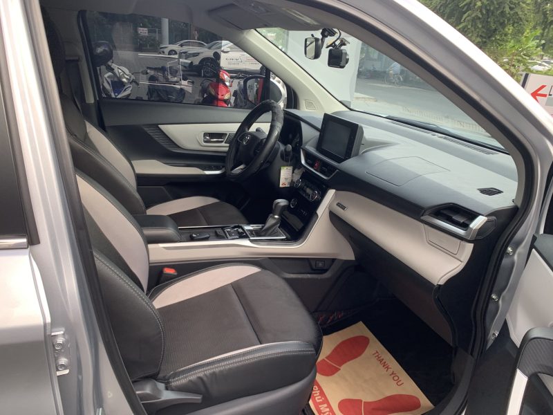 Toyota Veloz Cross 1.5 CVT siêu lướt giá tốt