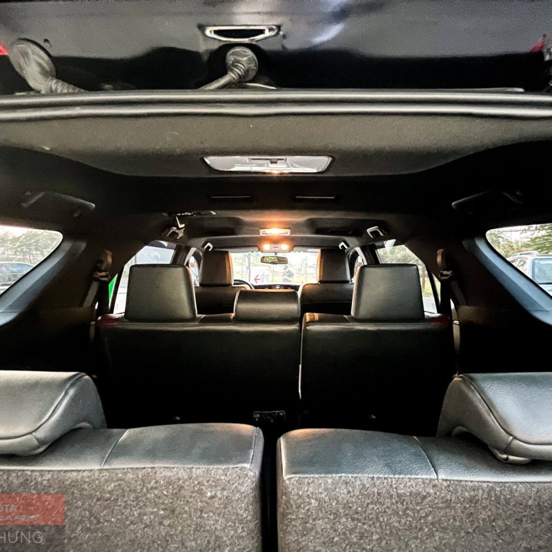 Toyota Legender 2.4AT 1 cầu đời 2021 giá tốt