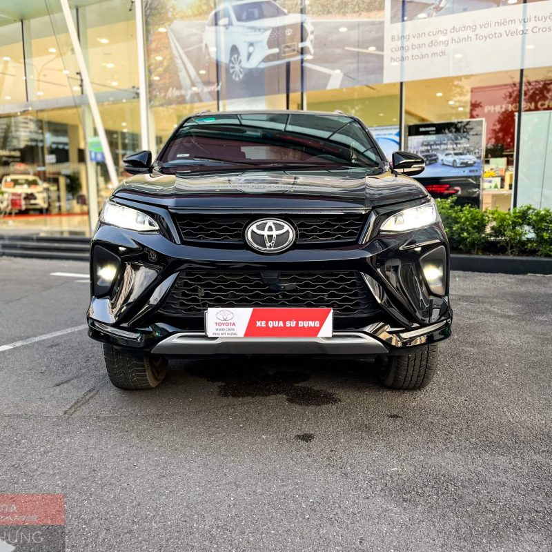 Toyota Legender 2.4AT 1 cầu đời 2021 giá tốt