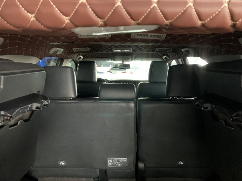 Toyota Fortuner máy dầu số tự động 2021 siêu lướt