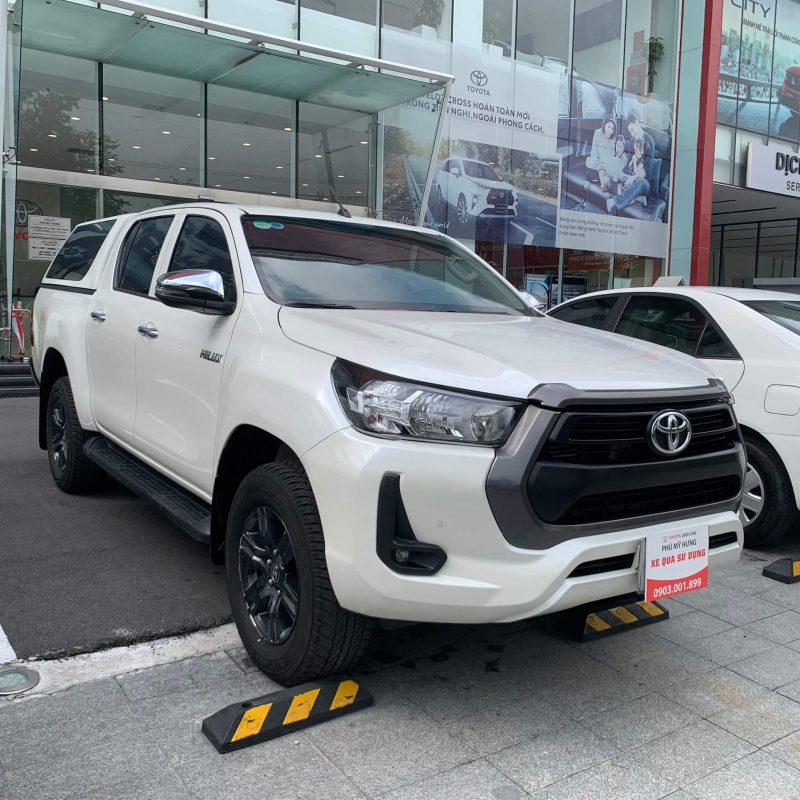 Hilux 2.4 số tự động cũ 2021 giá tốt