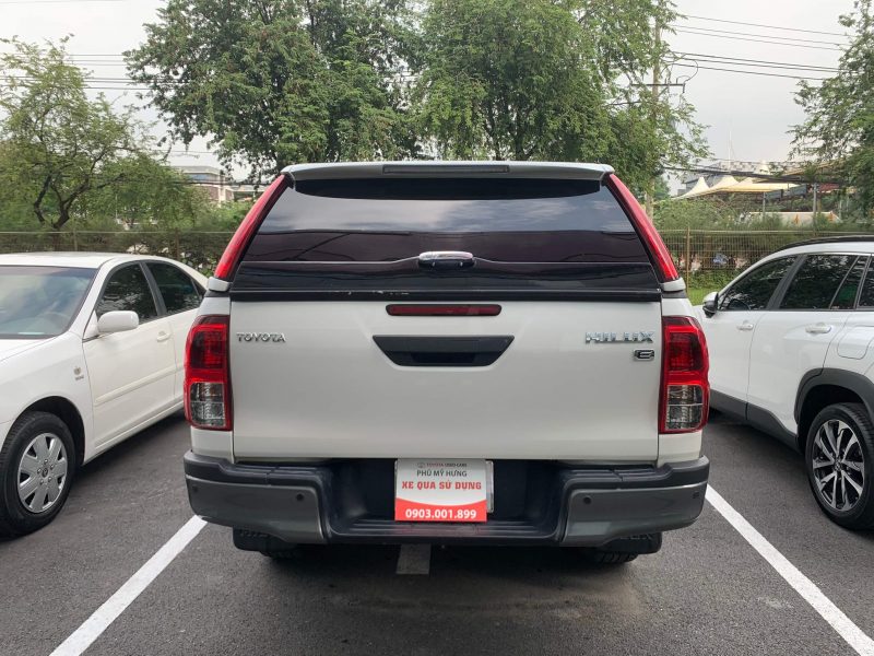 Hilux 2.4 số tự động cũ 2021 giá tốt