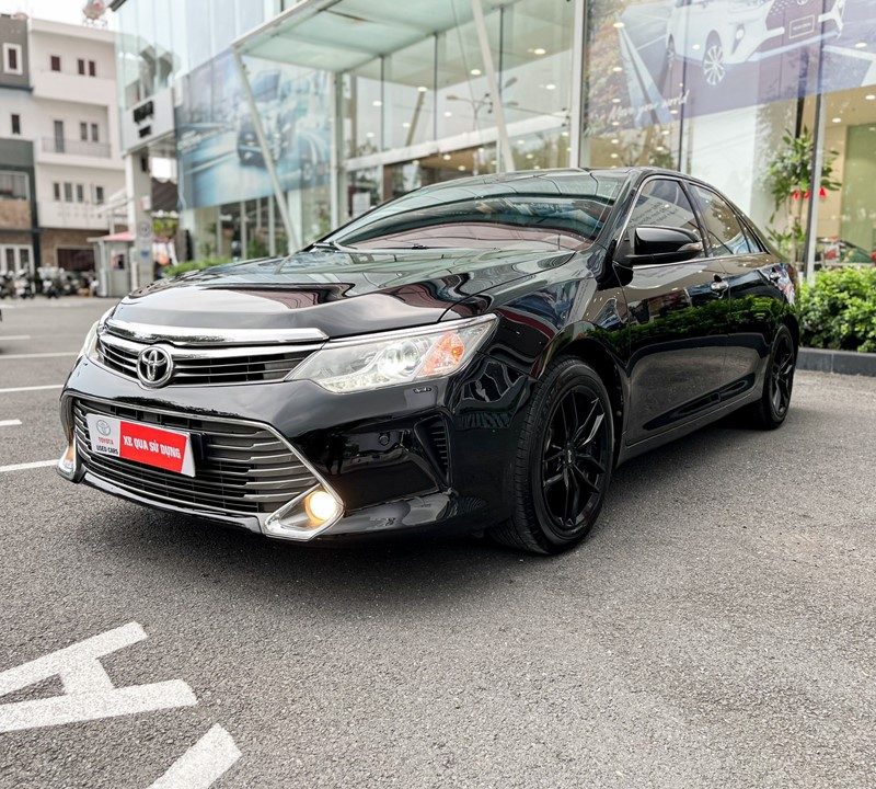 Toyota Camry 2.5Q 2016 - xe gia đình giá tốt