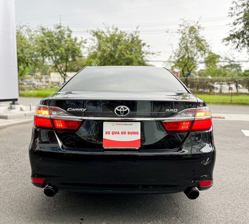 Toyota Camry 2.5Q 2016 - xe gia đình giá tốt