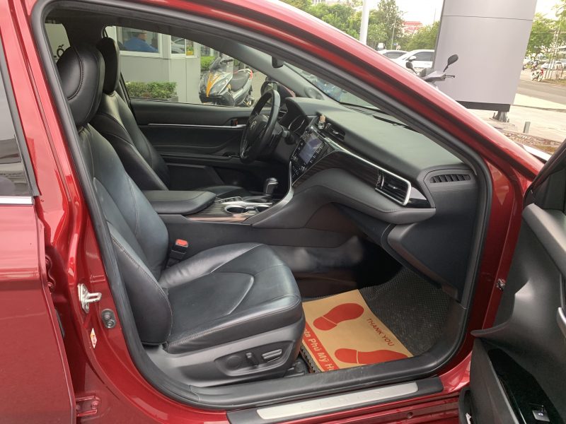 Camry 2.5Q 2019 đi 62.000km giá cực tốt