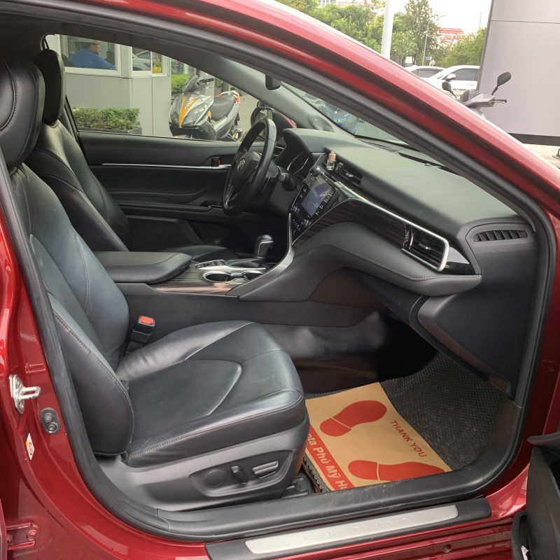 Camry 2.5Q 2019 đi 62.000km giá cực tốt