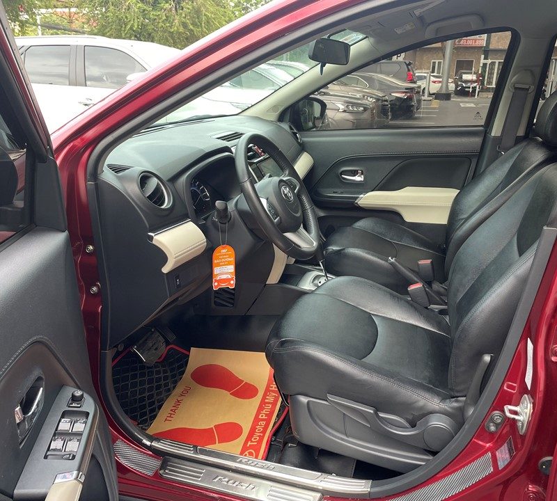 Toyota Rush số tự động 2019 xe gia đình sử dụng