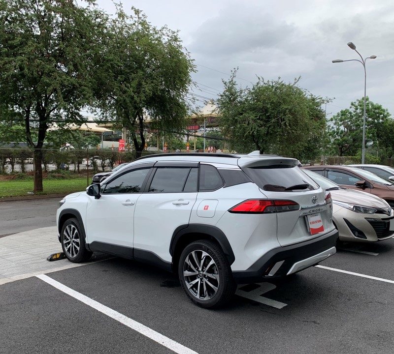 Toyota Corolla Cross 1.8V 2022 siêu lướt