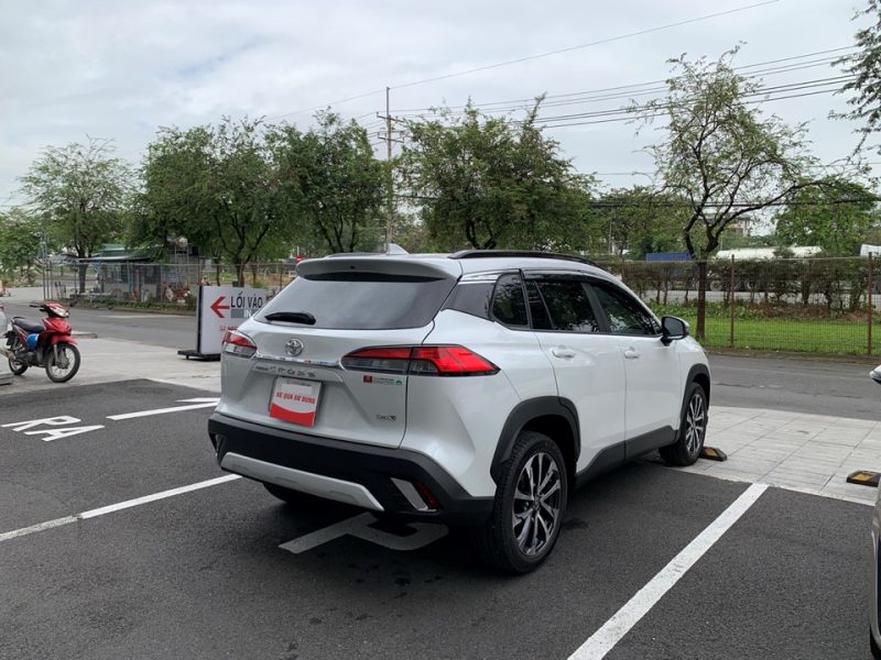 Toyota Corolla Cross 1.8V 2022 siêu lướt