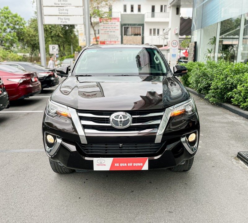 Toyota Fortuner máy dầu 2 cầu số tự động 2018 giá tốt