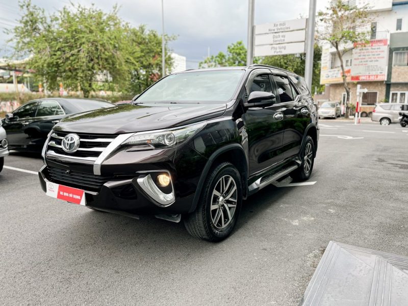 Toyota Fortuner máy dầu 2 cầu số tự động 2018 giá tốt