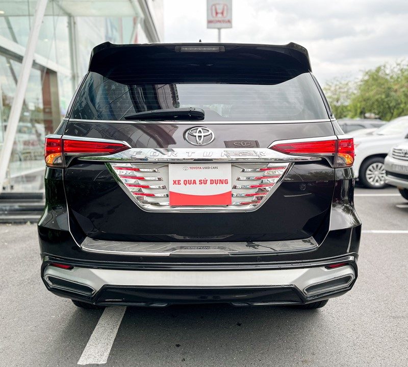 Toyota Fortuner máy dầu 2 cầu số tự động 2018 giá tốt